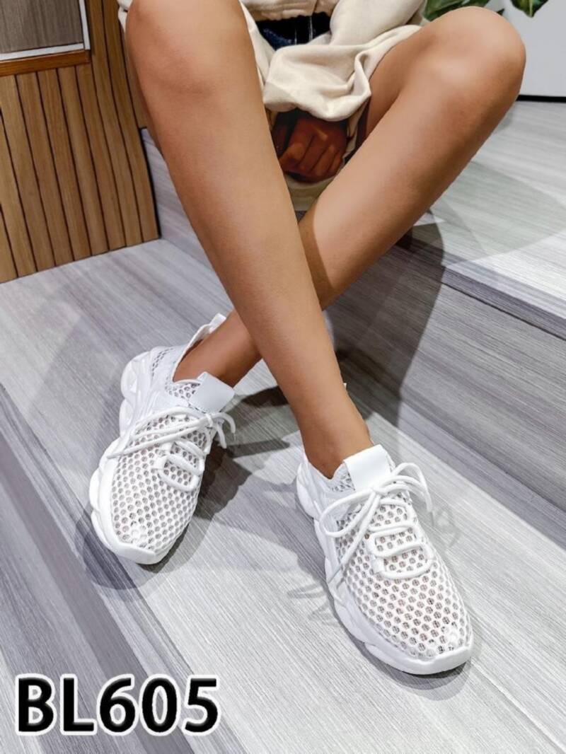 Buty sportowe damskie Roz 36-41 / 12 par